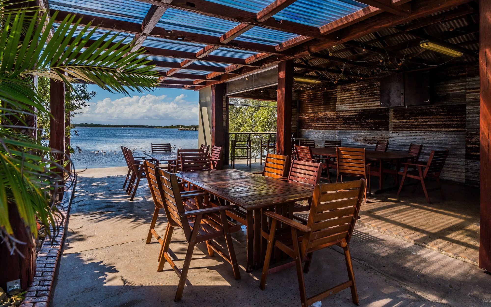 Moby Dick Waterfront Resort Motel Yamba Exterior photo